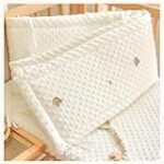 Análisis y comparativa: Descubre la mejor chichonera completa para cuna en el cuidado de tu jardín